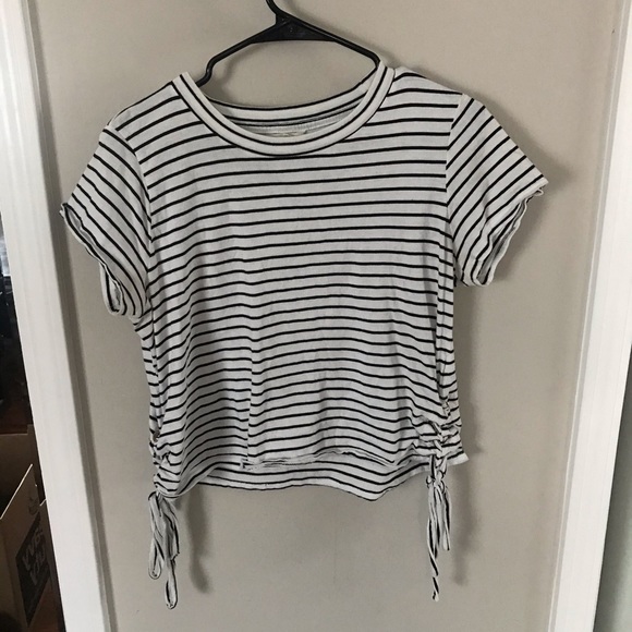 black and white shirt - Picture 2 of 4